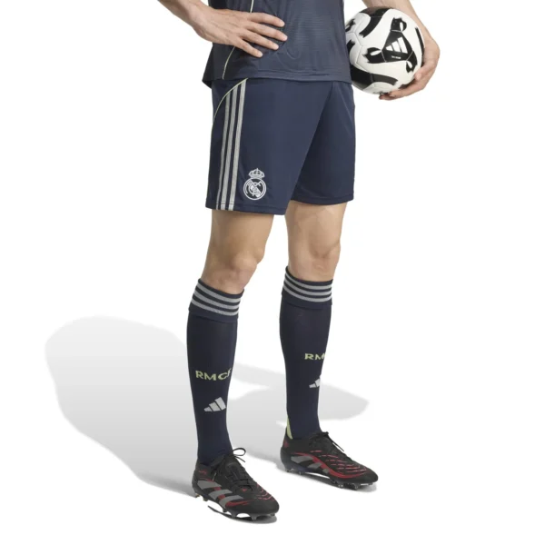 317692_adidas-real-madrid-uitbroekje-2025-2026_1 Real Madrid Uitshirt 2025/26