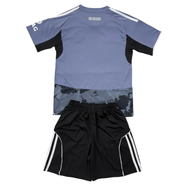 10 Eintracht Frankfurt 3de Shirt 2025/26 Kids