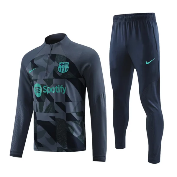 7 FC Barcelona Trainingspak 2025/26